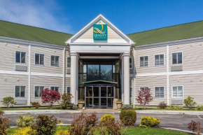 Гостиница Quality Inn and Suites Newport - Middletown  Ньюпорт